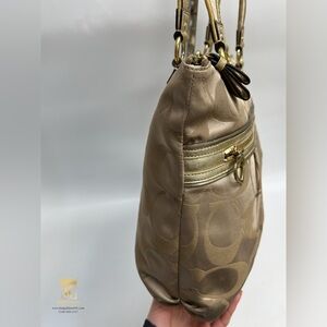 Coach Poppy Signature Shoulder Bag - Gem